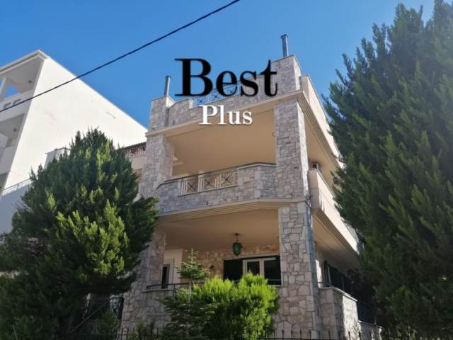 (For Sale) Residential Detached house || Athens North/Vrilissia - 250 Sq.m, 5 Bedrooms, 695.000€ 