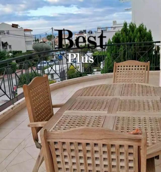 (For Sale) Residential Floor Apartment || Athens South/Glyfada - 121 Sq.m, 3 Bedrooms, 480.000€ 