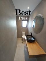 slide1 thumbnail