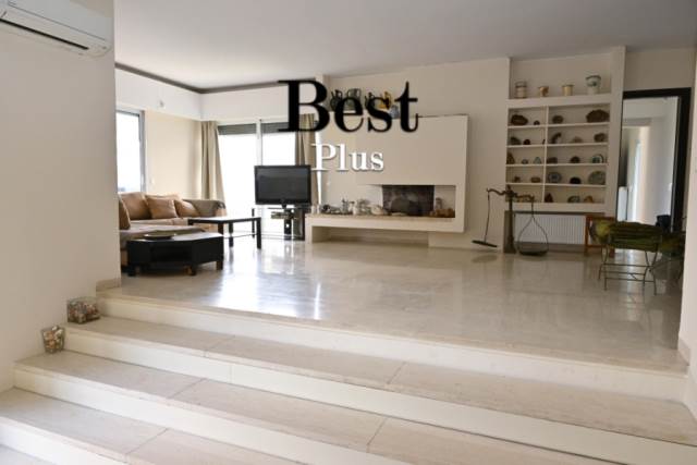 (Προς Ενοικίαση) Κατοικία Οροφοδιαμέρισμα || Ανατολική Αττική/Βούλα - 215 τ.μ, 3 Υ/Δ, 2.750€ 